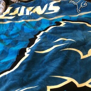 Blue and Black Lions throw